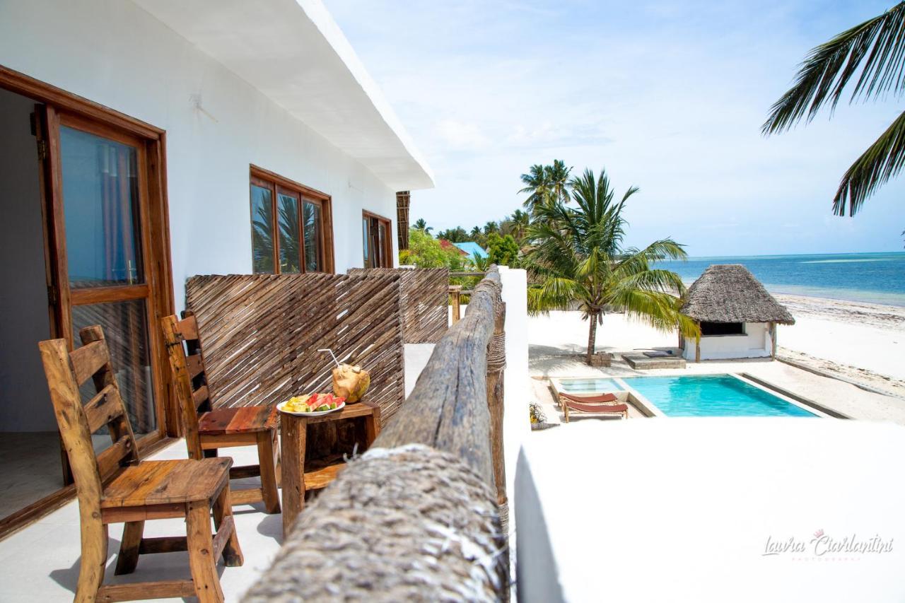 Moonshine Uroa Boutique Hotel Exterior foto